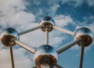 Maryam Mohammadi “Hug u later” / Cultural Forum Brussels