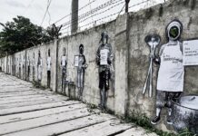 Smile at a Common v3. / Botschaft Manila