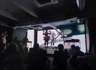 Glitchbodies / Botschaft Bangkok