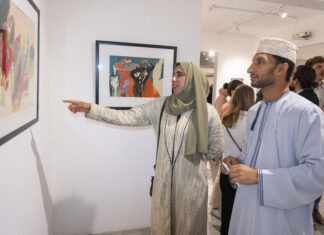 Ausstellung „Growth“ / Botschaft Maskat