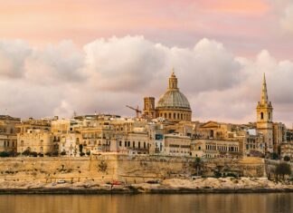 Symposium Neutralität / Botschaft Malta