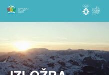 Ausstellung und Podiumsdiskussion / Kulturforum Sarajewo Das Plakat kündigt die Ausstellung „Harmony in Nature“ vor einer schneebedeckten Berglandschaft an.