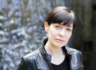 Friederike Gösweiner: Regenbogenweiß / Kulturforum Bratislava Das Bild zeigt ein Portrait der Autorin Friederike Gösweiner.