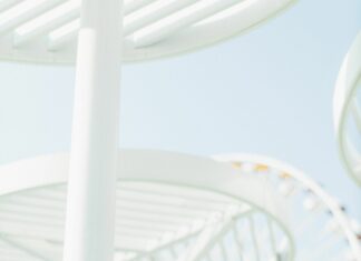 Martin Listabarth – Österreichisch-Griechischer Musiksommer 2024 / Botschaft Athen Das Bild zeigt den Pianisten Martin Listabarth