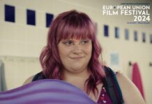 EU Film Festival / Botschaft Bangkok Das Bild zeigt das Plakat für den Österreichischen Beitrag des EU Filmfestival in Thailand „Mermaids Don’t Cry“; Sujet: die Hauptdarstellerin Annika vor einem Flugzeug