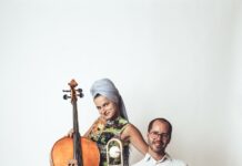 deeLinde & Emiliano Sampaio / Österreichische Botschaft Bern Das Bild zeigt das DUO DEELINDE & EMILIANO SAMPAIO mit ihren Instrumenten