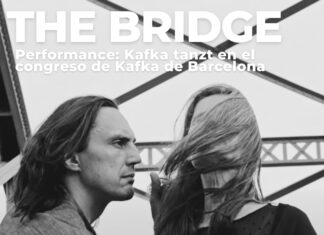 „Auf Kafkas Spuren“ – Kongress in Barcelona / Kultuforum Madrid Das Bild zeigt ein Foto des Künstlerduos Kafka tanzt auf einer Brücke und enthält Informationen zur Veranstaltung