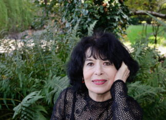 Nacht der Literatur 2024 x Kulturolympiade / Kulturforum Paris Das Bild zeigt das Porträt von Monika Helfer