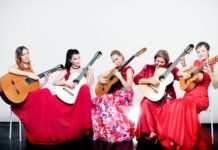 Konzert „Gitarrissima: „Our favorite Things“ / Kulturforum Bratislava Fünf Musikerinnen des Ensembles „Gitarrissima“