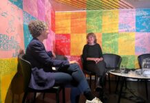 Norwegisches Kurzfilmfestival / Botschaft Oslo Das Bild zeigt die Regisseurin Natalia del Mar Kašik während des Q&A im Rahmen des norwegischen Kurzfilmfestivales in Grimstad