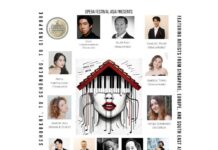 Ausbruch / Opera Festival Asia / Botschaft Singapur Das Bild zeigt das Poster des Konzerts „Ausbruch“ am 1. August in Singapur mit Bldern der Künstlerinnen und Künstler rund um ein zentriertes Bild eines halben Frauenkopfes mit einem Überdachten Piano als Stirn aus dem Noten herausfließen