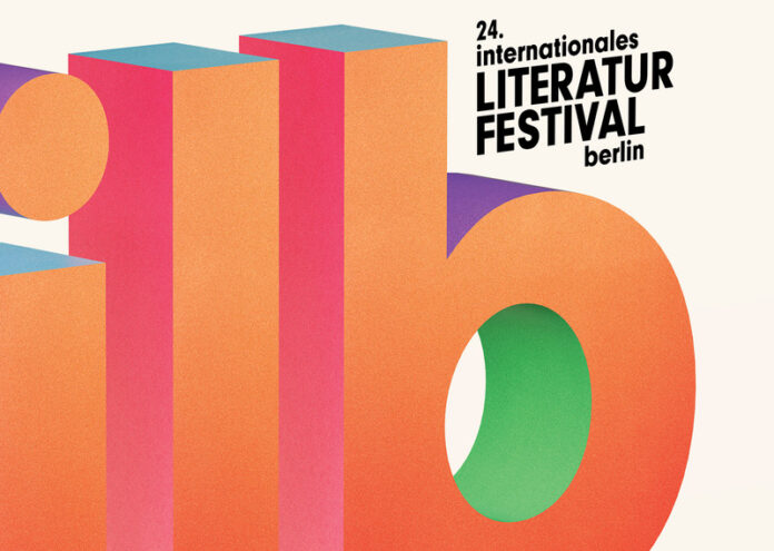 Das Bild zeigt ein Sujet des 24. Internationalen literatur festivals berlin: Ein orangefarbener Schriftzug mit den Lettern „i“. „l“ und „b“ vor cremefarbenem Hintergrund.