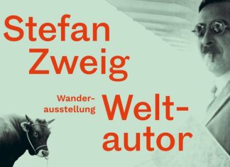 Wanderausstellung „Stefan Zweig. Weltautor“ / Botschaft Buenos Aires Das Bild zeigt das Ausstellungsplakat der Wanderausstellung auf Deutsch. Hintergrundbild: Stefan Zweig auf der Fahrt von Brasilien nach Argentinien.
