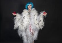 Fotoausstellung / Botschaft Islamabad Das Bild zeigt eine Fotografie von Maryam Mohammadi, die Teil der Ausstellung „Es war einmal, und es war einmal nicht – Steirische Märchen der Seidenstraße“ ist.