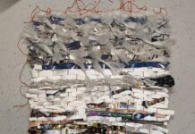 MAKING SOMETHING OUT OF NOTHING / Kulturforum Istanbul Das Bild zeigt einen gewebten Teppich aus Plastikmüll