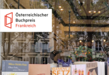 Österreichischer Buchpreis FRANKREICH / Kulturforum Paris Das Bild zeigt einen Tisch mit den Finalistenbüchern des Buchpreises vor einer Kaffeehausvitrine