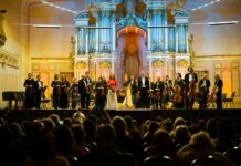 Konzert „Schönberg 150 – Bernstein“ / Botschaft Kyjiw Orchester von Lviv, Dirigent Parviz Yachyavi und Solistin Vira Zhuk