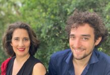 Konzert von Shira Karmon und Alexander Vounelakos / Kulturforum New York Das Bild zeigt die Musikerin Shira Karmon und den Musiker Alexander Vounelakos.