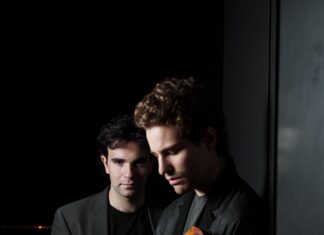 Benjamin Herzl / Kulturforum Paris Benjamin Herzl mit seiner Violine und den Pianisten Ingmar Lazar