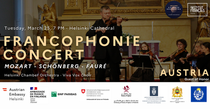 Das Bild zeigt die Einladung zum Frankophonie-Konzert 2025; als Programm Werke von Mozart, Schönberg und Fauré; im Hintergrund ein Bild des Kammerorchesters Helsinki