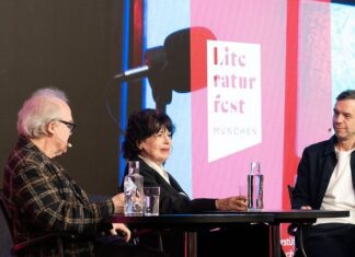 Literaturfest / Generalkonsulat München Das Bild zeigt … Michael Köhlmeier, Monika Helfer und Matze Hielscher