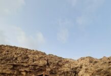 Crossover Musikprojekt in Essaouira-Marokko / Botschaft Rabat Die Musiker bei ihren Aufnahmen in der Wüstenlandschaft in der Nähe von Essaouira.