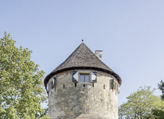 Denkmalpflege Ungarn-Niederösterreich / Kulturforum Budapest Das Bild zeigt den Wehrturm in Leiben bei Melk.