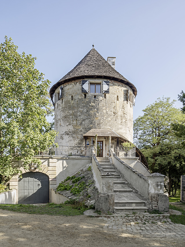 Bild: © Hertha Hurnaus Das Bild zeigt den Wehrturm in Leiben bei Melk.
