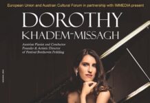 Piano Recital auf Mauritius / Kulturforum Pretoria Das Bild zeigt ein dunkel gehaltenes Ausstellungsposter mit der Dirigentin und Pianistin Dorothy Khadem-Missagh vor einem Klavier sitzend und mit allen Informationen zum Piano Recital am 9. Juli 2025 auf Mauritius.