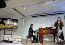 Mahler malt Mahler / Generalkonsulat Chengdu