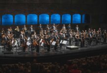 Gustav Mahler Jugend Orchester / Europatournee Das Bild zeigt das das Orchester bei den Salzburger Festspielen 2021 unter Hanfred Honeck