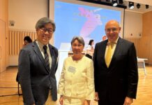 Internationales Musiksymposium / Botschaft Seoul Botschafter Angerholzer mit den Organisatoren des Symposiums: Prof. Isolde Schmid-Reiter (EMTA), Prof. Choi Sangho, Generaldirektor der Korea National Opera