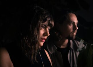 DRANK beim Festival Météo in Mulhouse / Kulturforum Paris Das Bild zeigt Ingrid Schmoliner und im Hintergrund Alex Kranabetter.