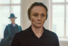 KinoFest – German Language Film Festival in Patras / Botschaft Athen Das Bild zeigt einen Ausschnitt auf dem Film Persona non Grata von Antonin Svoboda, zu sehen ist die Hauptdarstellerin Gerti Drassl.