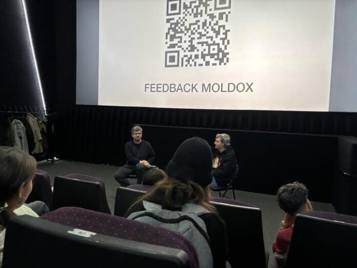 Bild: ÖB Chisinau Das Bild zeigt die Diskussion mit Pavel Cuzuioc im Anschluss an den Film.