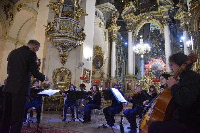 Das Bild zeigt das Konzert