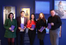 Buchpräsentation „Art against Artillery“/ OeAD-Kooperationsbüro Lemberg, Ukraine Office Austria Das Bild zeigt die TeilnehmerInnen der Buchpräsentation.