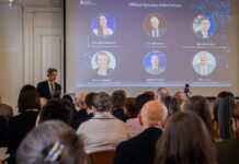 Wissenschaftsdiplomatie mit der Ukraine / Ukraine Office Austria, Sektion V/OeAD-Kooperationsbüro Lemberg Auf dem Foto begrüßt Abteilungsleiter Alexander Wojda die Teilnehmenden im Namen des Ukraine Office Austria und des Österreichischen Außenministeriums