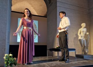 Homers Opernheld: Odysseus / Generalkonsulat München Das Bild zeigt die vortragenden Künstler: Elisabeth Zeiler und Hyunsik Ko
