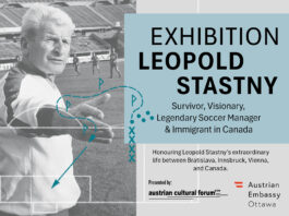Ausstellung Leopold Stastny / Kulturforum Ottawa Plakat für die Ausstellung „Leopold Stastny- Survivor, Visionary, Legendary Soccer Manager & Immigrant in Canada“. Zu sehen ist ein Schwarz-Weiß-Foto des ehemaligen Fußballtrainers auf einem Spielfeld mit eingezeichneten Taktiksymbolen. Rechts davon liest man den Titel und Untertitel der Ausstellung, sowie eine Kurzbeschreibung. Unterhalb sind die Logos des Austrian Cultural Forum und der Austrian Embassy Ottawa zu sehen.