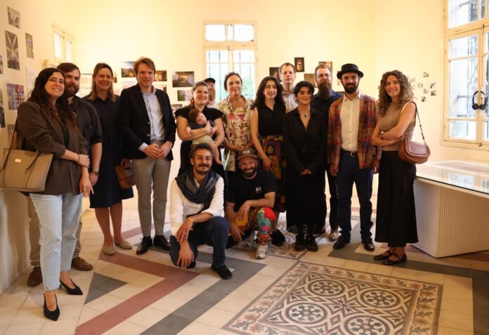 Eröffnungsveranstaltung von REPURPOSE mit Projektpartnerinnen und -partnern sowie Podiumsgästen.