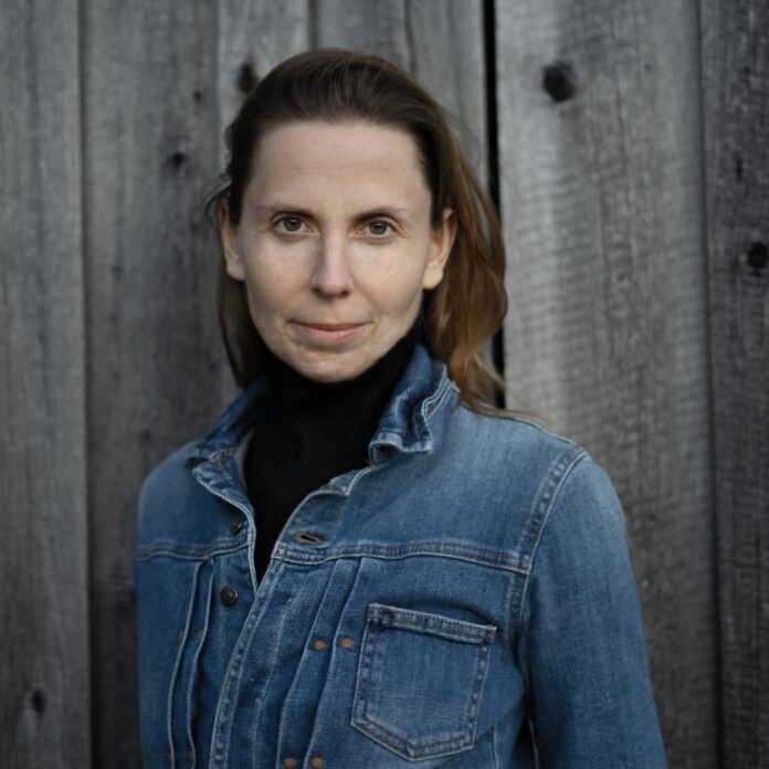 Das Foto zeigt Cornelia Rainer