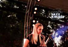 Jazzabend Yvonne Moriel / ÖB Tirana Ivonne Moriel bei der Veranstaltung.