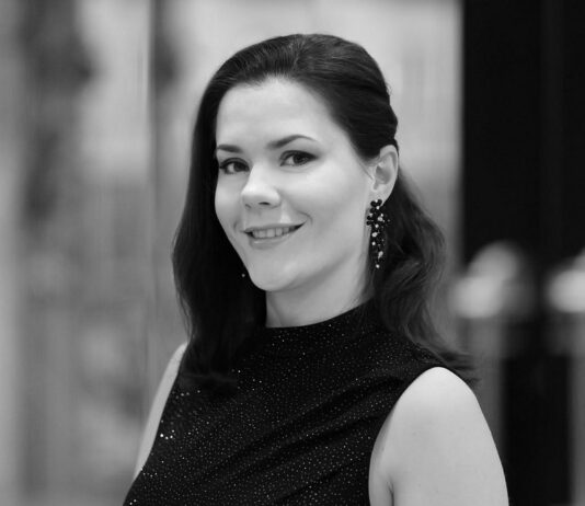 Hortensia Festival / Botschaft Lissabon Das Bild zeigt österreichisch-ukrainische Pianistin Anna Ulaieva