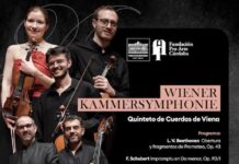Wiener Kammersymphonie / Botschaft Buenos Aires Das Bild zeigt den Flyer für das Konzert in Córdoba, links ein Foto des Quintetts, rechts Zeit, Ort und Programm, umrahmt von den Sponsorinnen und Sponsoren.