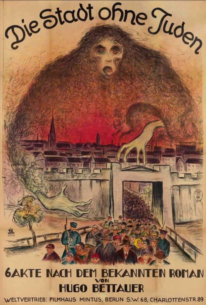 Das Plakat zu „Die Stadt ohne Juden“ zeigt eine bedrohliche Kreatur, die über einer von Angst und Chaos geprägten Stadt schwebt. Eine fliehende Menschenmenge wird von einem Soldaten kontrolliert. Die düsteren Farben und die bedrohliche Atmosphäre symbolisieren Ausgrenzung, Angst und Antisemitismus.
