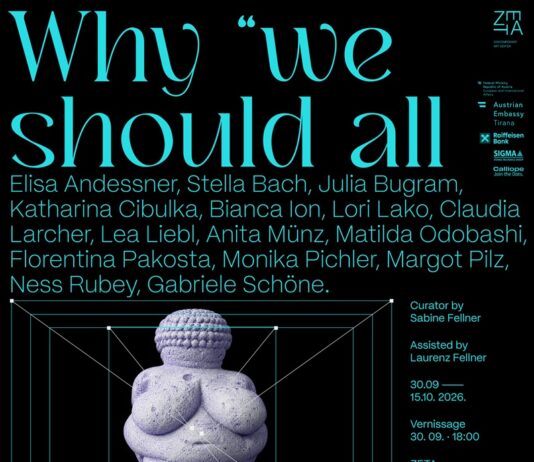 Why “We Should All Be Feminists“/ Botschaft Tirana Zu sehen ist das Poster der Veranstaltung. Auf schwarzem Grund ist mit türkiser Schrift der Titel der Veranstaltung, die Namen der Künstlerinnen im Fokus sowie das Datum der Veranstaltung zu sehen.