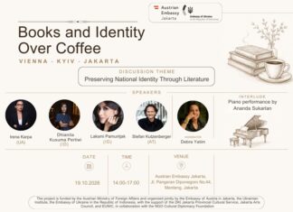 Literatur-Café / Botschaft Jakarta Das Bild zeigt die Einladung zur Veranstaltung mit allen Mitwirkenden, einem Klavier und einer Kaffeetasse.