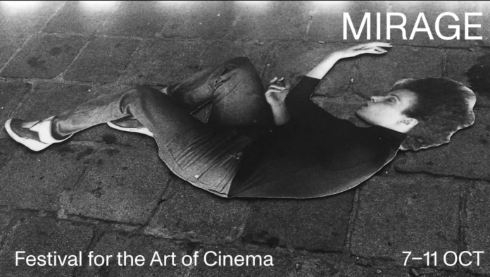 Das Bild zeigt das schwarz-weiße Festivalmotiv des MIRAGE Festival for the Art of Cinema.